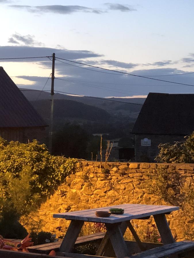 The Crown Inn Wentnor Экстерьер фото
